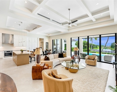 4646 Crayton Road - Photo Thumbnail 4