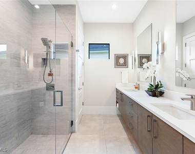 4646 Crayton Road - Photo Thumbnail 13