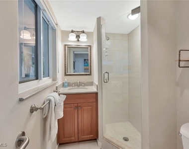 180 6th Avenue S - Photo Thumbnail 20
