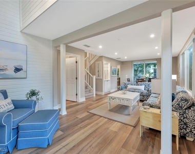 180 6th Avenue S - Photo Thumbnail 1