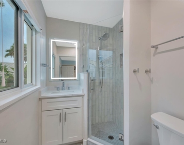 180 6th Avenue S - Photo Thumbnail 29
