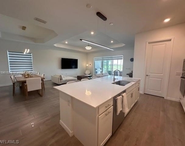 5545 Hampton Links Court - Photo Thumbnail 10