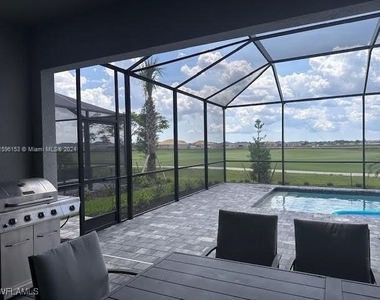 5545 Hampton Links Court - Photo Thumbnail 21