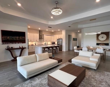5545 Hampton Links Court - Photo Thumbnail 2
