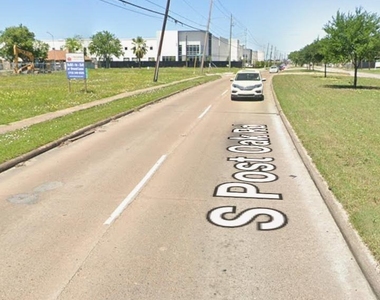 15150 South Post Oak Road - Photo Thumbnail 5