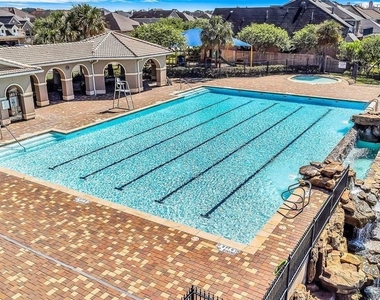 18011 Darling Point Court - Photo Thumbnail 21