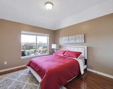 18011 Darling Point Court - Photo Thumbnail 32