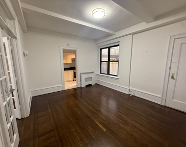 140 West 55th Street - Photo Thumbnail 1
