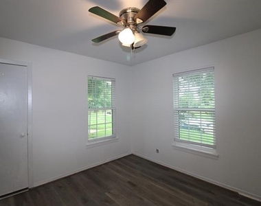 17 Macarthur Drive - Photo Thumbnail 12