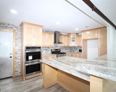17 Macarthur Drive - Photo Thumbnail 3