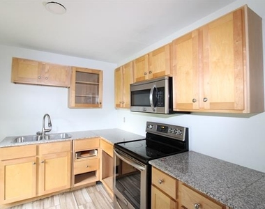 17 Macarthur Drive - Photo Thumbnail 5