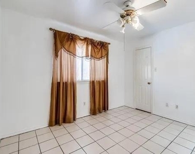 5910 Buffridge Trail - Photo Thumbnail 4