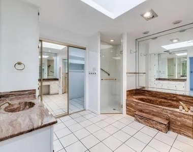 5910 Buffridge Trail - Photo Thumbnail 3