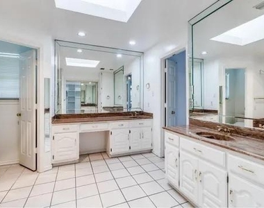 5910 Buffridge Trail - Photo Thumbnail 13
