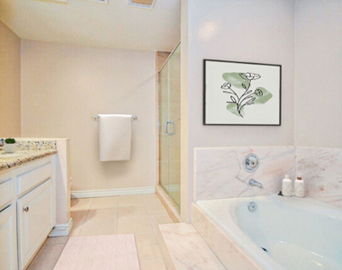 4444 Wilshire Boulevard - Photo Thumbnail 5