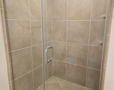 4444 Wilshire Boulevard - Photo Thumbnail 16