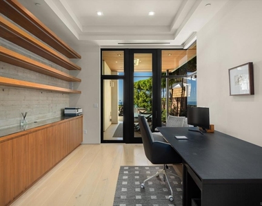 516 Stratford - Photo Thumbnail 20