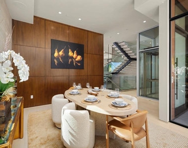 516 Stratford - Photo Thumbnail 16