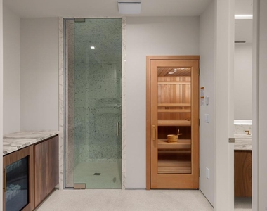 516 Stratford - Photo Thumbnail 32