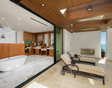 516 Stratford - Photo Thumbnail 6