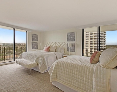 400 Beach Road - Photo Thumbnail 13