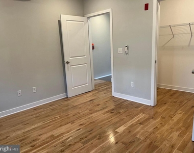 2039 N College Avenue - Photo Thumbnail 47