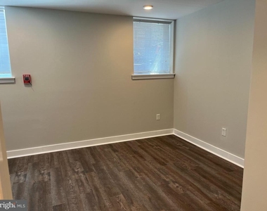 2039 N College Avenue - Photo Thumbnail 23