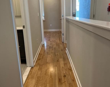 2039 N College Avenue - Photo Thumbnail 44
