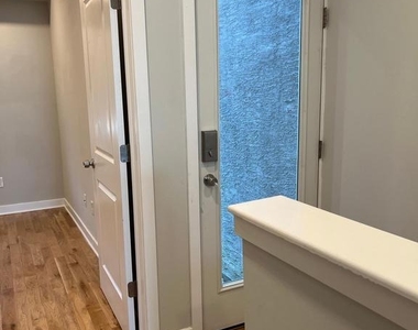2039 N College Avenue - Photo Thumbnail 48
