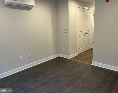 2039 N College Avenue - Photo Thumbnail 38