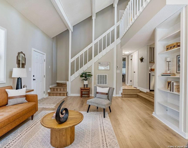 417 Watergap Drive - Photo Thumbnail 6