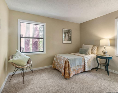417 Watergap Drive - Photo Thumbnail 16