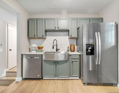 417 Watergap Drive - Photo Thumbnail 10