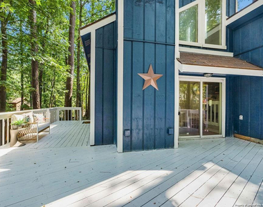 417 Watergap Drive - Photo Thumbnail 1