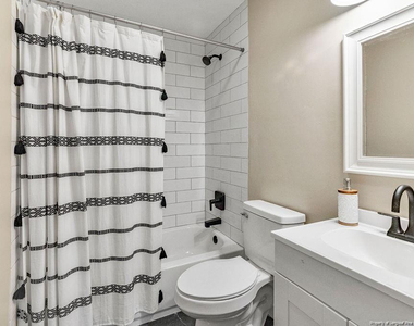 417 Watergap Drive - Photo Thumbnail 20