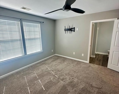23567 Devonshire Road - Photo Thumbnail 14