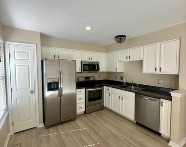 23567 Devonshire Road - Photo Thumbnail 7