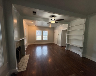 915 W 29th St - Photo Thumbnail 1