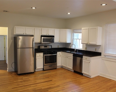 2309 Shoal Creek Blvd - Photo Thumbnail 6