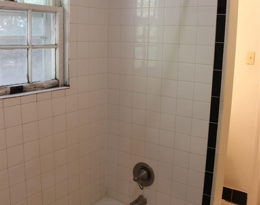 2309 Shoal Creek Blvd - Photo Thumbnail 17