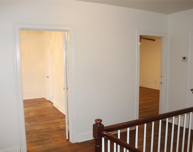 2309 Shoal Creek Blvd - Photo Thumbnail 13