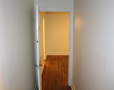 2309 Shoal Creek Blvd - Photo Thumbnail 14