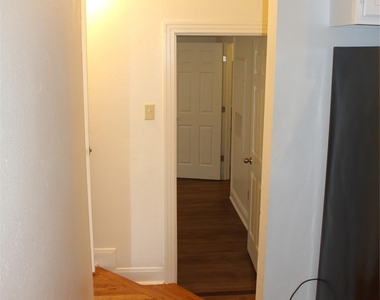 2309 Shoal Creek Blvd - Photo Thumbnail 8