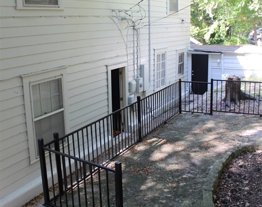 2309 Shoal Creek Blvd - Photo Thumbnail 30