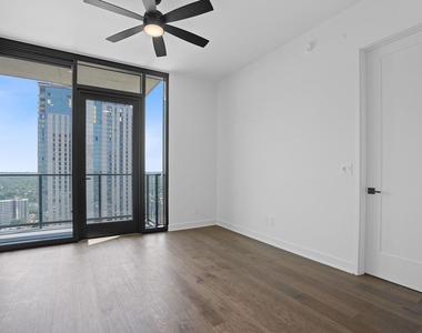 84 East Ave - Photo Thumbnail 7