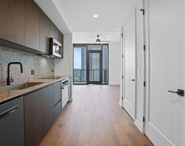 84 East Ave - Photo Thumbnail 1