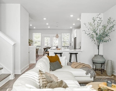 1575 Cedars Road Se - Photo Thumbnail 12