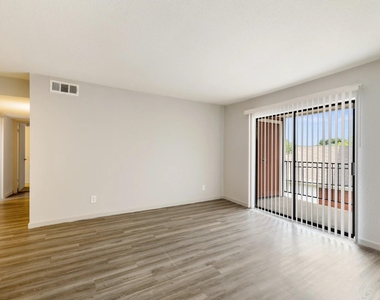 8701 Town Park Drive - Photo Thumbnail 8