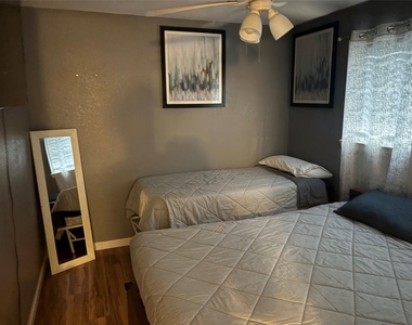 2201 Nettleton - Photo Thumbnail 19