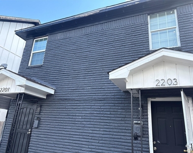 2201 Nettleton - Photo Thumbnail 5